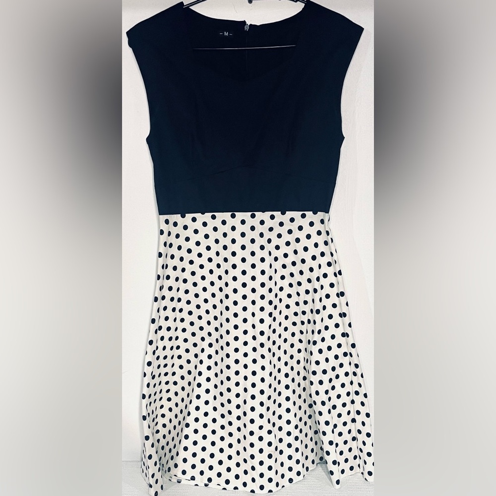 EUC Women’s medium Unbranded Dress